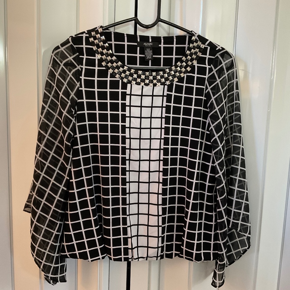 Black and White Square Geometric Pattern Flared Sleeve Blouse